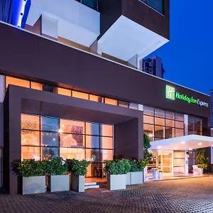 holiday-inn-express-bocagrande.cartagena-hotels.org/