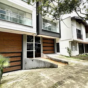 Aparthotel Moderno En Conquistadores, Excelente Ubicacion, Medellin