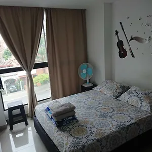 Apartamento Edificio Oficinas Molinos Calle 30 # 81 - 158, Medellín